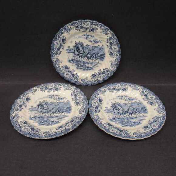 3 - Johnson Brothers England COACHING SCENES Blue 6 1/4 In Dessert Plates - Picture 1 of 4